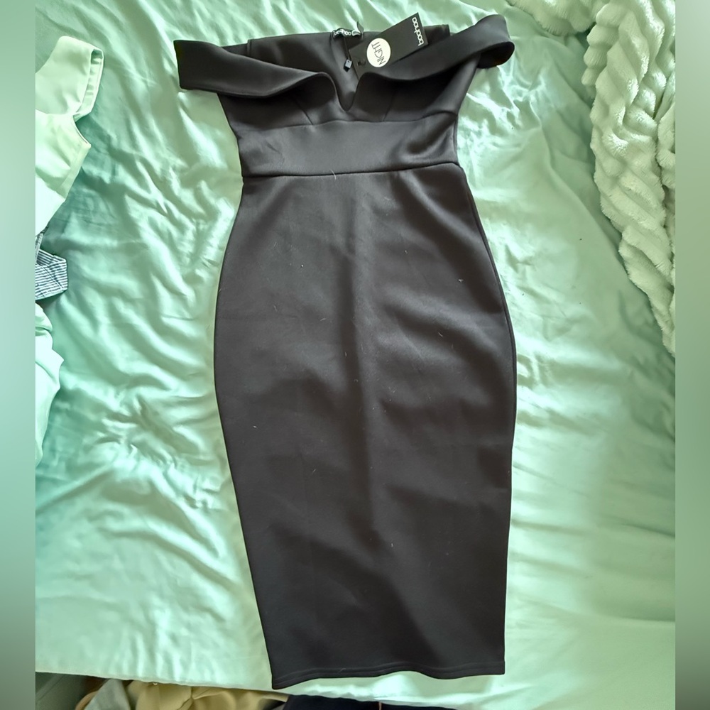 Sweetheart off shoulder midi dress NWT